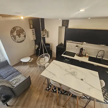 بيت للعطل Maison Chaleureuse, Centre Bourg Casson